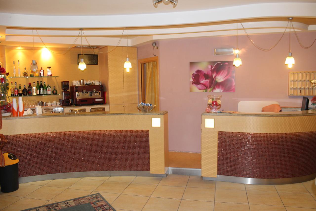 Hotel Oblio Rimini Dış mekan fotoğraf