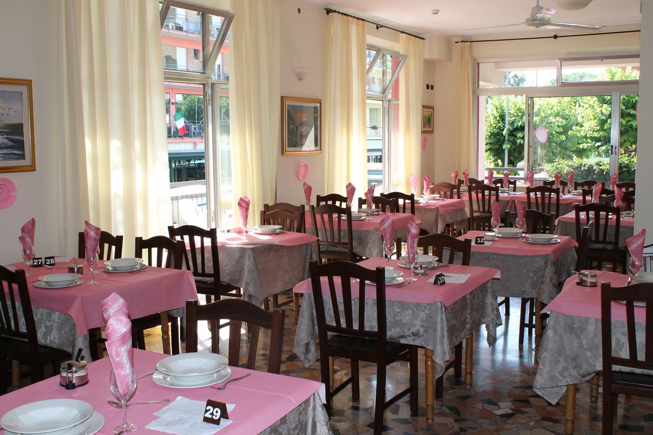 Hotel Oblio Rimini Dış mekan fotoğraf