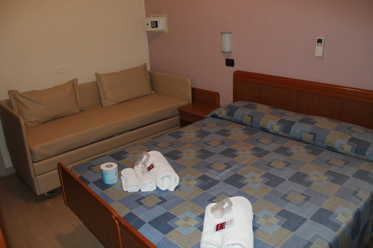 Hotel Oblio Rimini Dış mekan fotoğraf