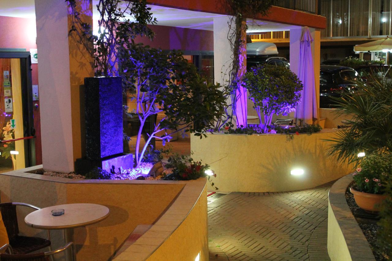 Hotel Oblio Rimini Dış mekan fotoğraf