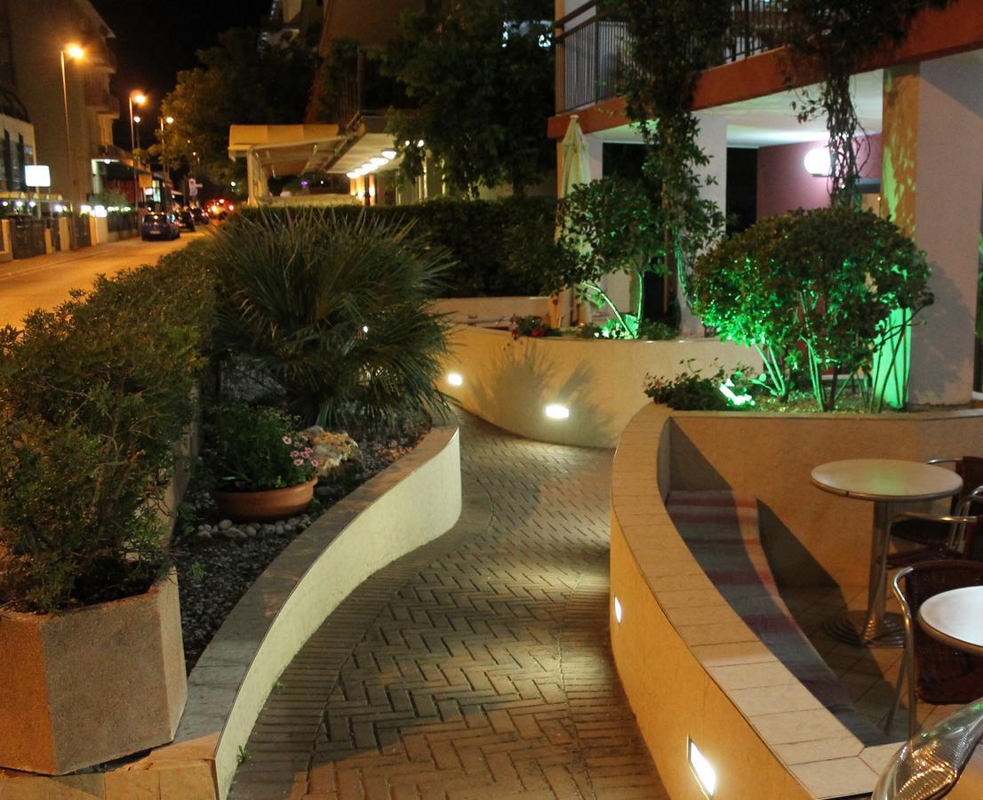 Hotel Oblio Rimini Dış mekan fotoğraf